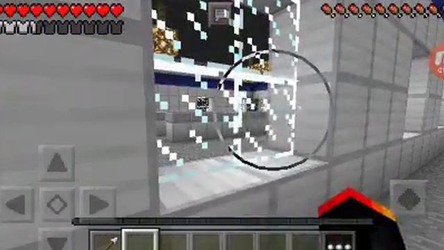 MiFix Roof убегает от погони в Minecraft PE смотреть онлайн