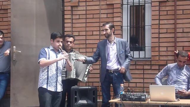 Рафик Мелконян, Барегам Хачатрян(Ах инч лавэ) смотреть онлайн