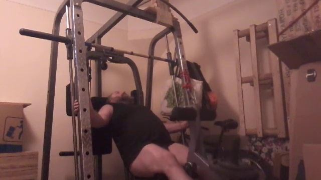 РАЗГИБАНИЯ НОГ СИДЯ 17серия 5подход 12,5кг 10р,Kājas smita trenežierī 17sērija 5piegājiens12,5kg 10 смотреть онлайн