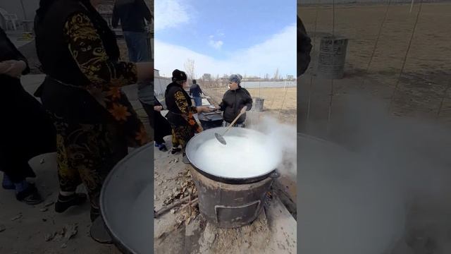 БАРАК ПИШЯПТИ КИЕВНИ УЙИГА БОРАДИГАН БАРАК ХОЛМЕТОВЛАРГА ТУЙ МУБОРАК БУЛСИН смотреть онлайн