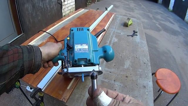 31 Как ровно фрезеровать ручным фрезером длинные пазы по направляющей шине