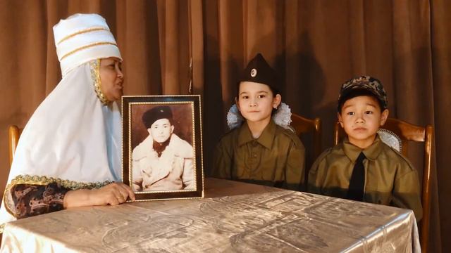 "Бiз бақытты баламыз!". Нартайдың бүлдіршіндері қуыршақ тобы. Күләш әжейдің ертегілері. смотреть онлайн
