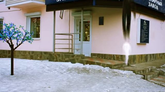 i am flying!!! Улетные скидки, в магазинах Эмери смотреть онлайн