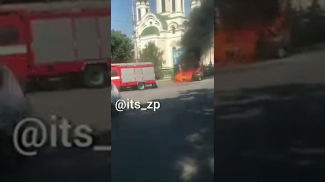 горит авто на Базарной смотреть онлайн