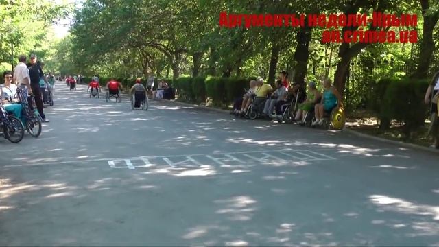 марафон на инвалидных колясках.mp4 смотреть онлайн