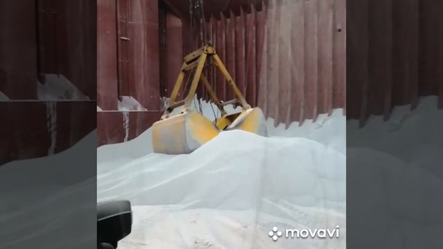 Выгрузка из трума NPK нитроаммофоска 16:16:16 смотреть онлайн