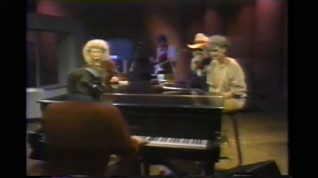 Crazy, Beverly D'Angelo and Ronnie Hawkins band смотреть онлайн