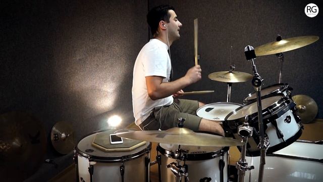 Сергей Бабин - Queens of Stone Age - Make It Wit Chu! смотреть онлайн