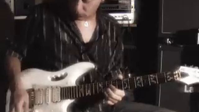 Michele Rizzi playing CZARDAS смотреть онлайн