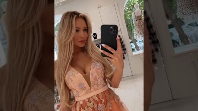 Розовое платье подружки невесты с 3d цветами ? / 2021 MALINA Bonita смотреть онлайн