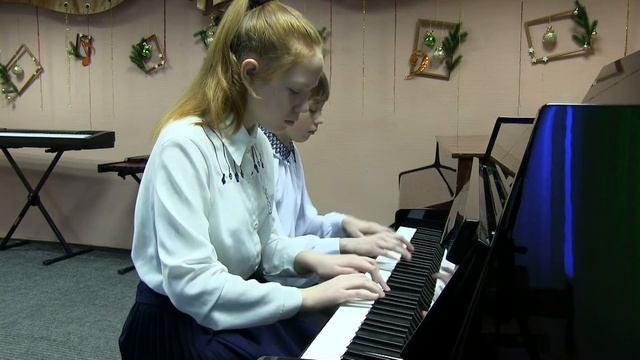 Фортепианный дуэт Елисеенко Ирина, Аревушкина Виктория А Хачатурян Галоп смотреть онлайн