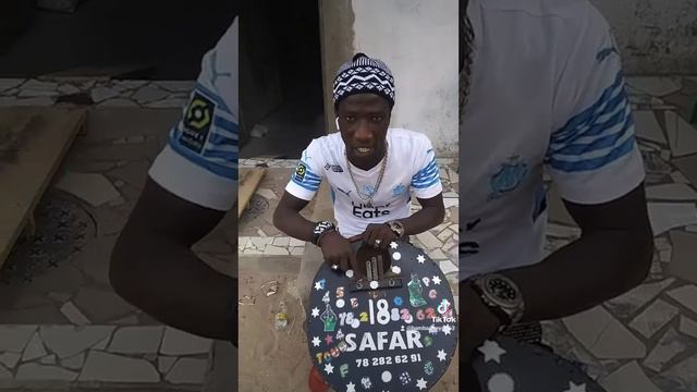 presentation du bongo en français 😂 par gueye bongo VIP смотреть онлайн