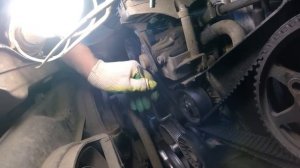 Audi 100/.2,6 с4/замена помпы