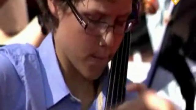 Alexander Warenberg (Junior) plays Expromt A.Arutiunian ( Arrangement by Warenberg) смотреть онлайн