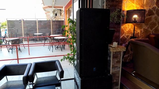 Yorkville Elite Speakers Crazy Professional Audio High Spl Crown Xls 5000 Alesis Nanoverb 2