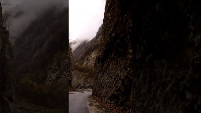 Дорога через кармадонское ущелье смотреть онлайн