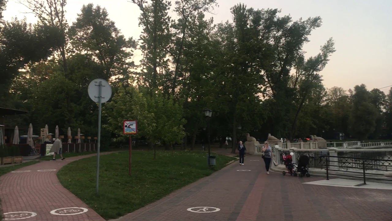 Верхний пруд, скульптура морских животных, Огонёк ресторан, Mercure Hotel, Калининград, 09.2018 смотреть онлайн