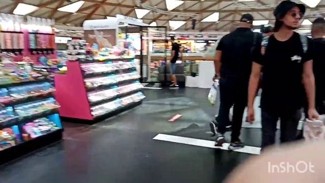 Встреча с подругой в Эйлате. ТЦ Айсмолл- Ice Mall. Кофе, видеоприветы, магазины, примерка смотреть онлайн