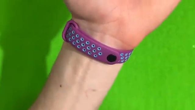 Силиконовый ремешок для фитнес браслета Sport Xiaomi Mi Band, фиолетовый с голубым смотреть онлайн