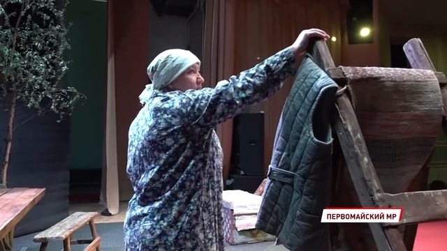 Больше ста лет деятельности: в Пречистом процветает народный театр