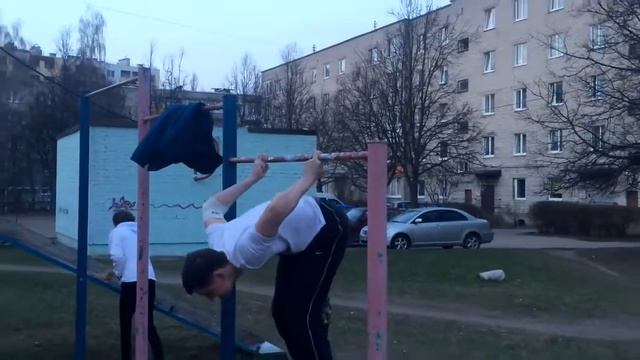 выход принца на двух пальцах смотреть онлайн