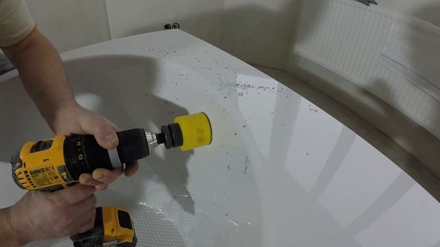 Как сделать отверстие в акриловой ванне Villeroy&Boch для слива воды!!! смотреть онлайн