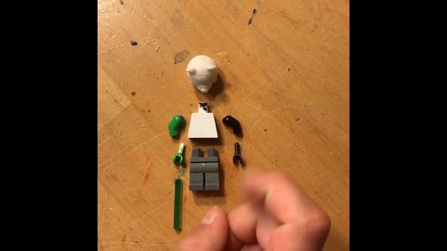 Custom LEGO Roblox Piggy Badgy Mini-Figure! смотреть онлайн