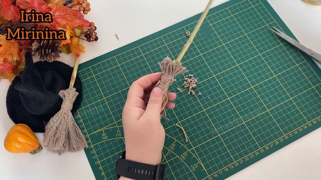 Метла ведьмы для куклы.Как сделать метлу для волшебника на Хэллуин,своими руками быстро и просто. смотреть онлайн