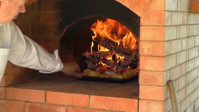 курица жареная в русской печи смотреть онлайн
