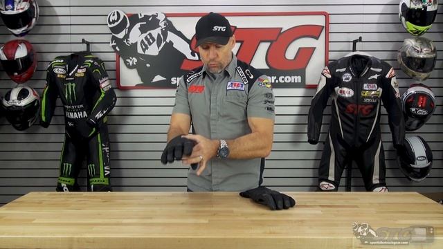 Alpinestars WR-1 V2 Gore-Tex Glove Review | Sportbike Track Gear смотреть онлайн