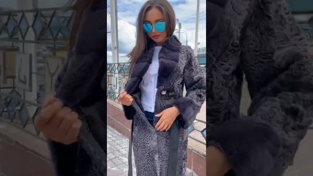 Пальто меховое из каракуля,воротник из норки,105см смотреть онлайн