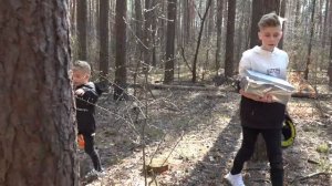 7 лет, а что ВЫТВОРЯЕТ на КВАДРИКЕ...Преодолел все ПРЕПЯТСТВИЯ.