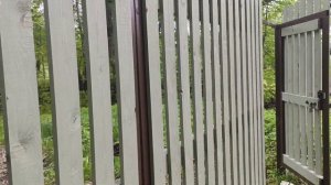 Деревянный штакетник на третий год