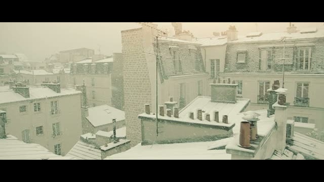 Alone, la neige à Paris смотреть онлайн