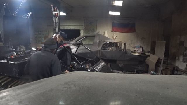 Запуск двигателя! Строим новый танк. смотреть онлайн