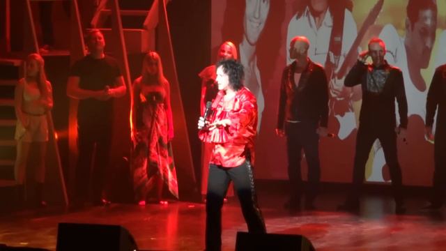 The Show Must Go On II - Somebody To Love смотреть онлайн