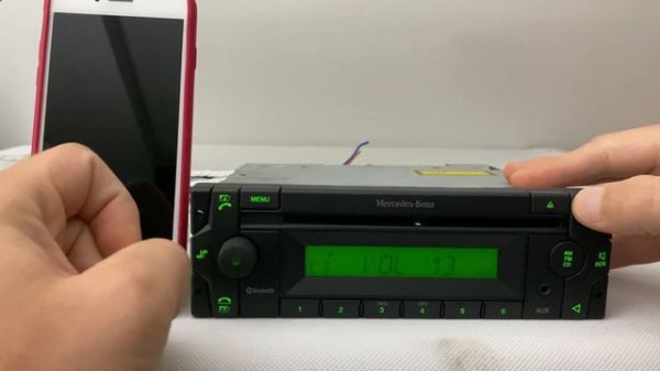 Mercedes Benz Blaupunkt Truck Base High 24V CD MP3 Bluetooth Radio Player