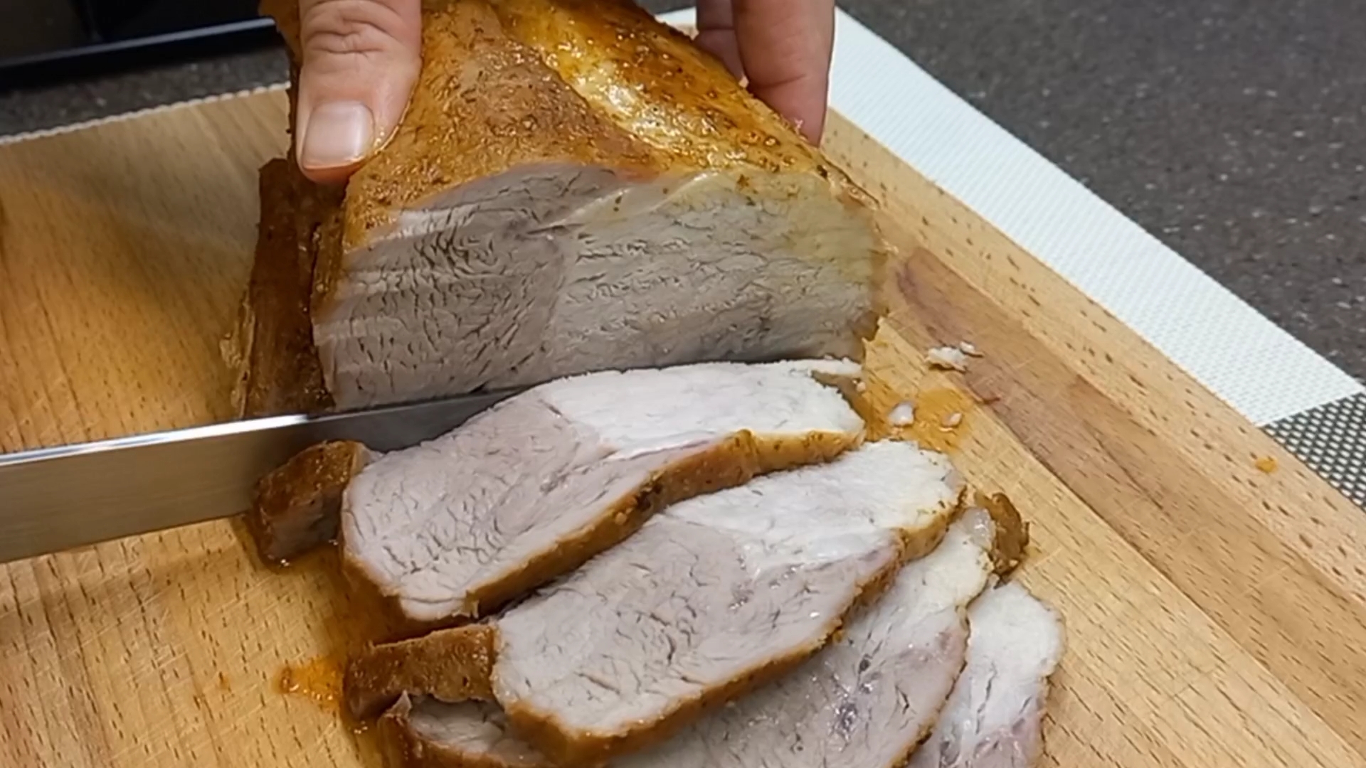 СВИНИНА Сочное мясо в духовке Как просто и вкусно запечь Мясо одним куском БУЖЕНИНА смотреть онлайн