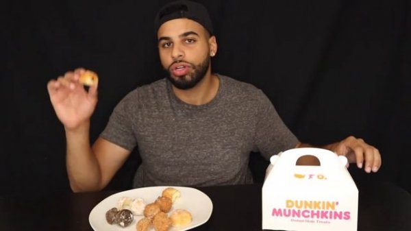 DUNKIN DONUTS MUNCHKINS REVIEW