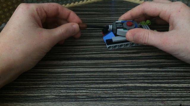 лего мини танк ис