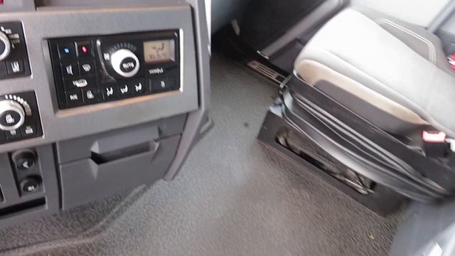 RENAULT T480 , EURO6 , Automat, Tank 1000 L смотреть онлайн