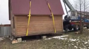 Поднимаем баню краном!!!  Меняем покосившийся фундамент из блоков на свайный фундамент.