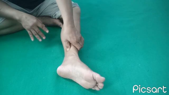 TEKNIK PIJAT REFLEKSI KAKI UNTUK KOLESTEROL TINGGI #salamsehat#pijatrefleksikaki#kolesterol смотреть онлайн