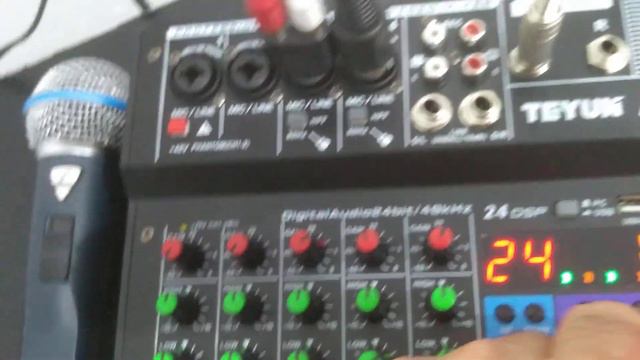 MESA DE SOM 6 CANAIS TEYUN A6 смотреть онлайн