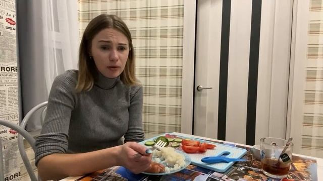 ВЕЧЕРНИЙ УЖИН. ГЕЛЕНДЖИК смотреть онлайн