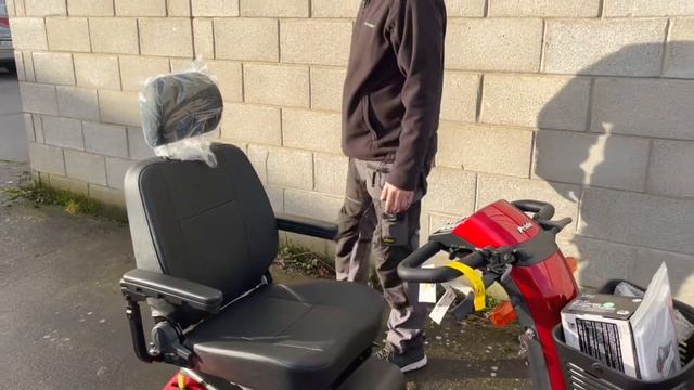 Pride Colt Pursuit - SHORT REVIEW - Let's check out this all terrain beast of a mobility scooter. смотреть онлайн