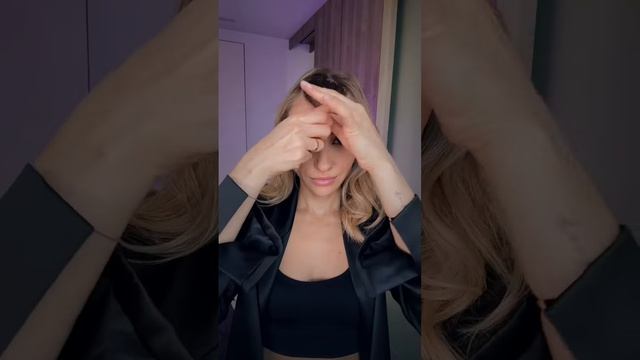 КАК НОСИТЬ ТРЕНДОВУЮ ПОВЯЗКУ ✔️✨ #лайфхак #укладкаволос смотреть онлайн