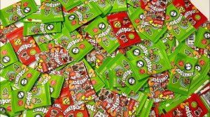 Битва СТИКЕРСЫ 1 против СТИКЕРСЫ 2 Акция МАГНИТ