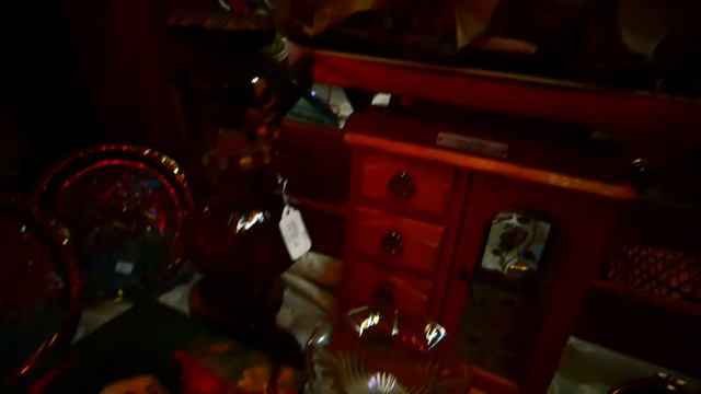 Базар . Винтажно - антикварный магазин. Sweetwater Flea Market . смотреть онлайн