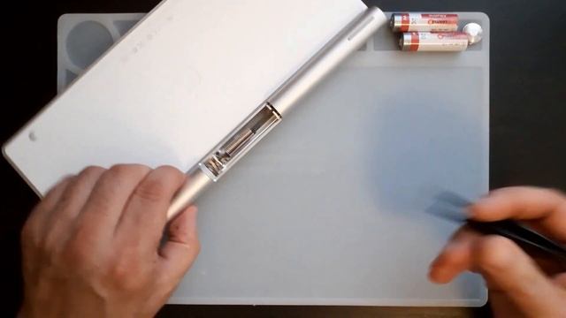 Apple Magic Keyboard A1314 not working, no power on, blinking green light repair смотреть онлайн